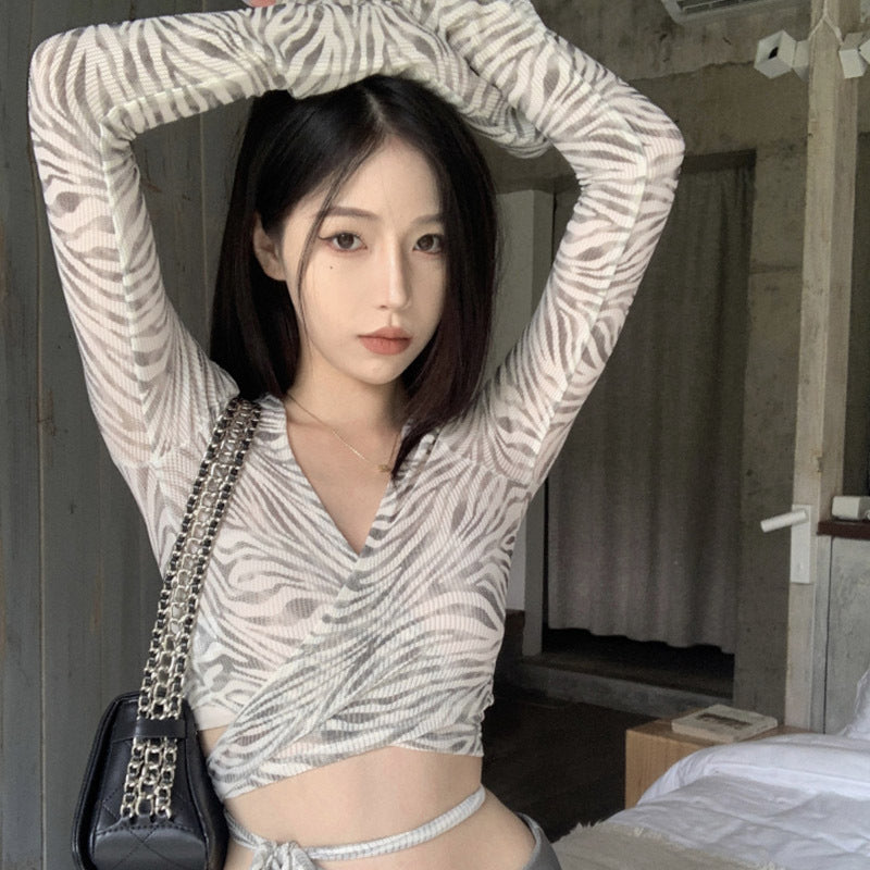 Sexy Lace-up Short Long-sleeve Top For A Spicy Sassy Look