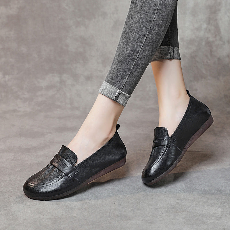 Women's Retro Leather Soft Sole Shoes