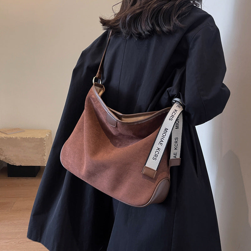 Casual All-match Matte Texture Shoulder Messenger Bag