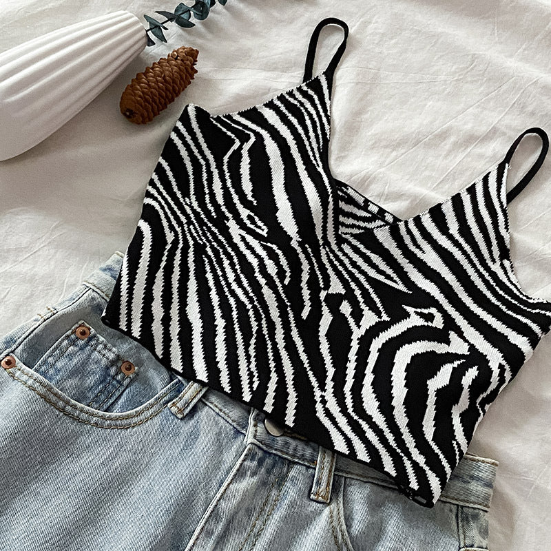 Wearing  Retro Small Suspenders In Summer