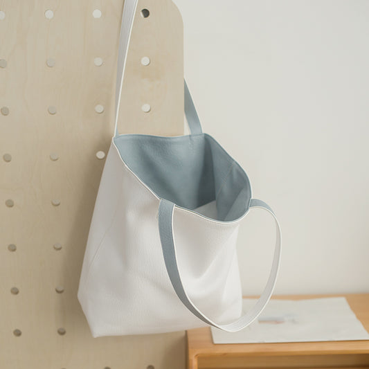 Double-sided Design Can Be Used On Both Sides Of The Shoulder Tote Bag