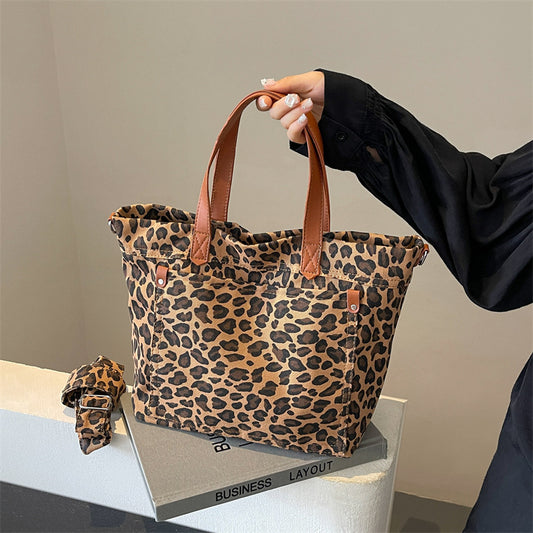 Retro Large-capacity Leopard-print Canvas Tote Bag
