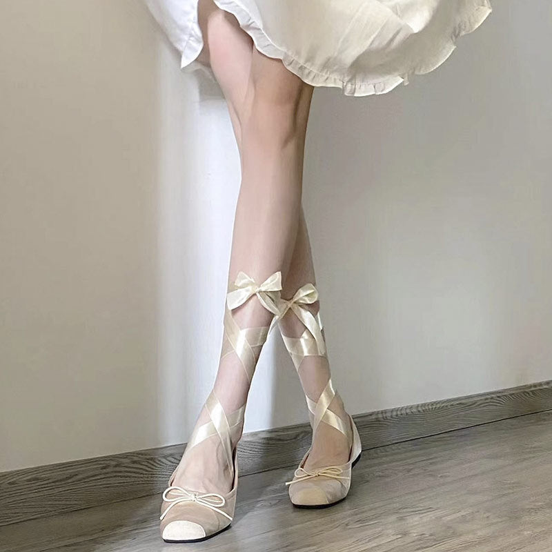 Elegante flade damesko med remme i balletstil