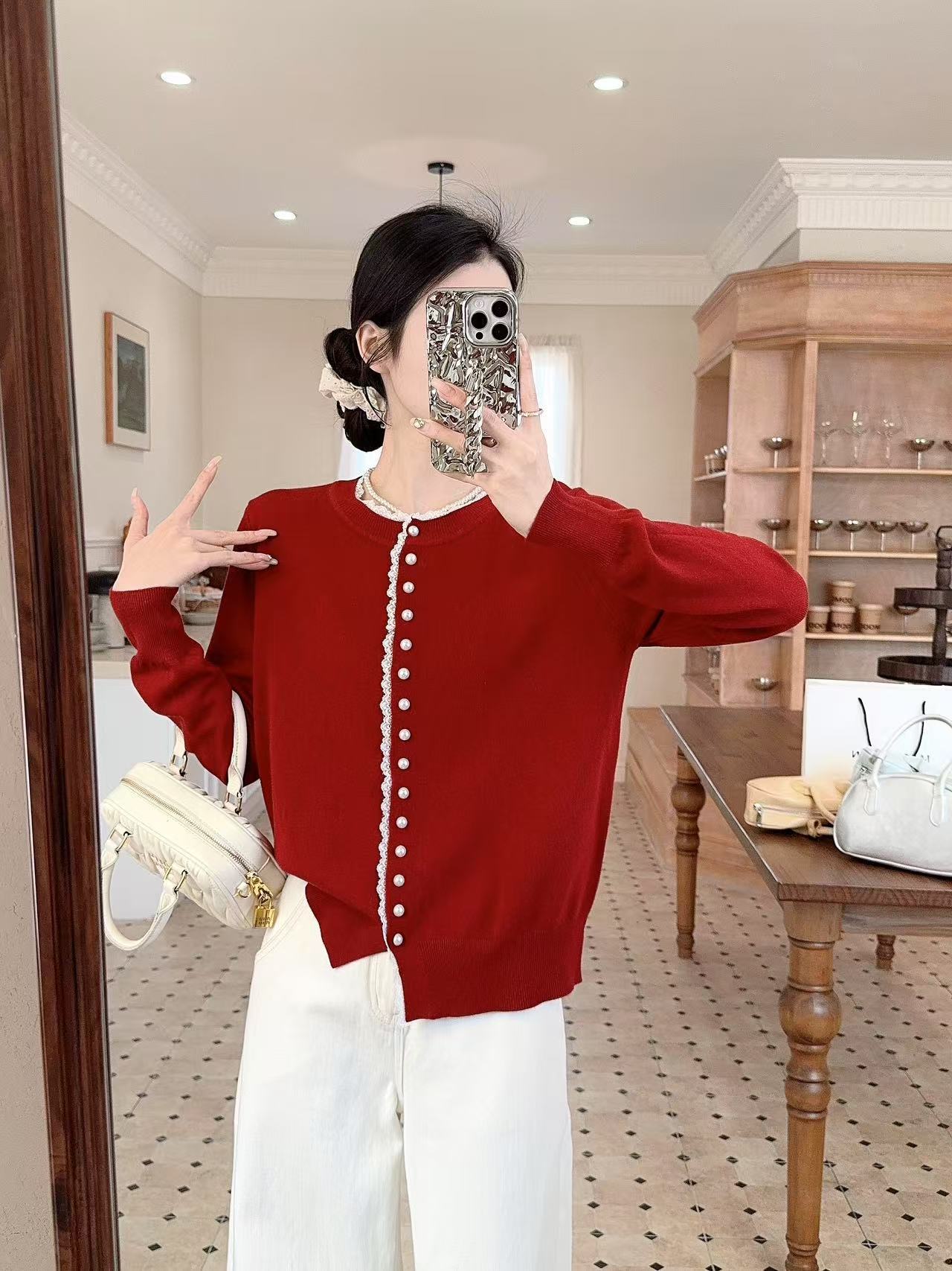 Women's Western Style Youthful-looking Chic Round Neck Long Sleeve Top