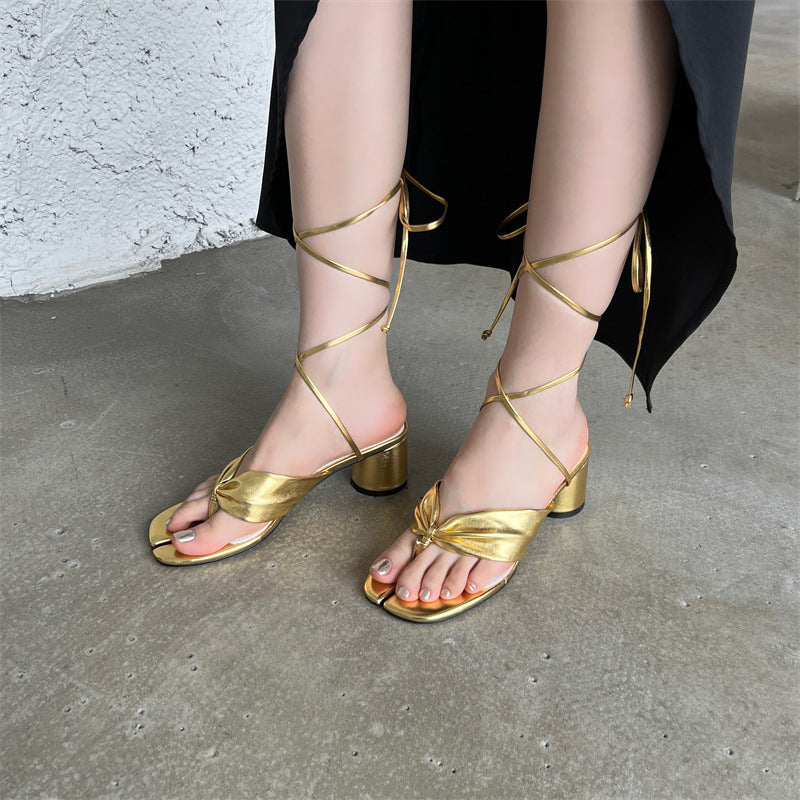 Split Toe Round Toe Chunky Heel Strap Sandals