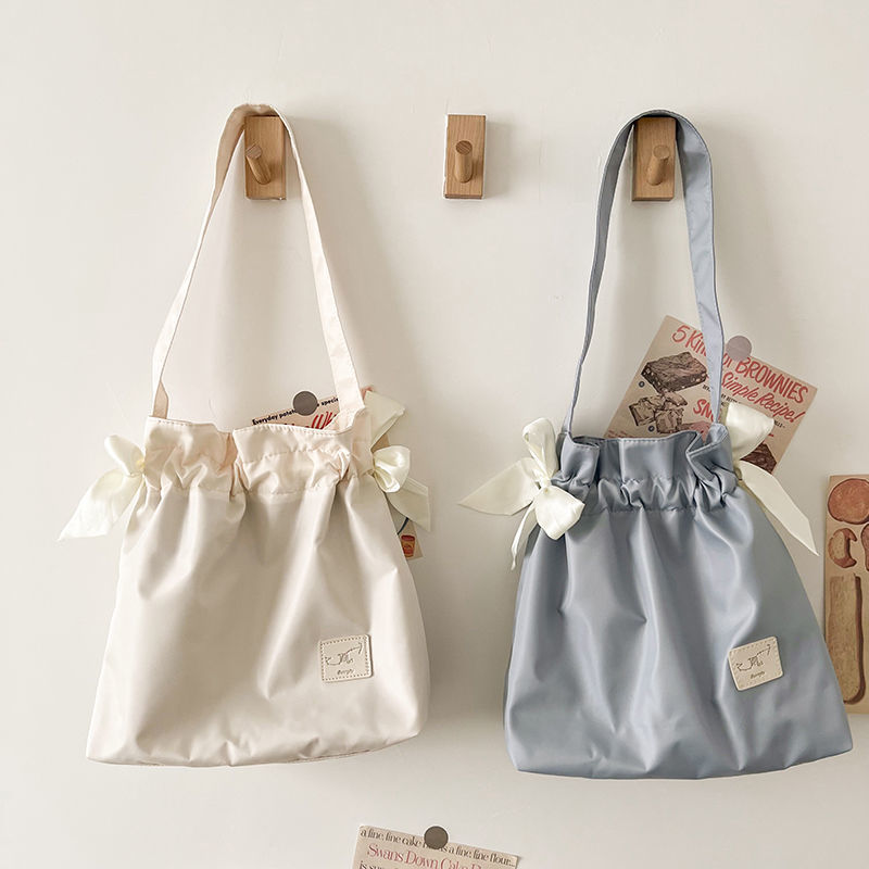 Small And Large Capacity Women's New Shoulder Bag