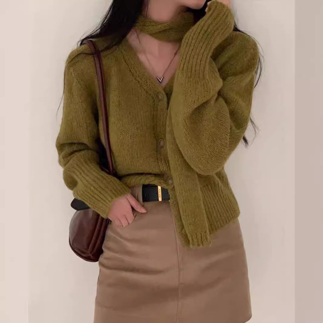 Warm Halter Scarf Design Sense Niche V-neck Sweater Women's Long-sleeved Sweater