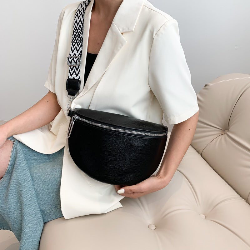 Women's Fashionable Elegant Large Capacity Travel Shoulder Messenger Bag