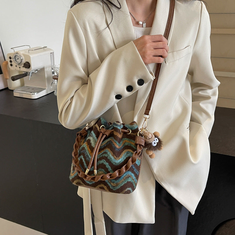 Corrugated High-grade Shoulder Bag Fashion All-matching