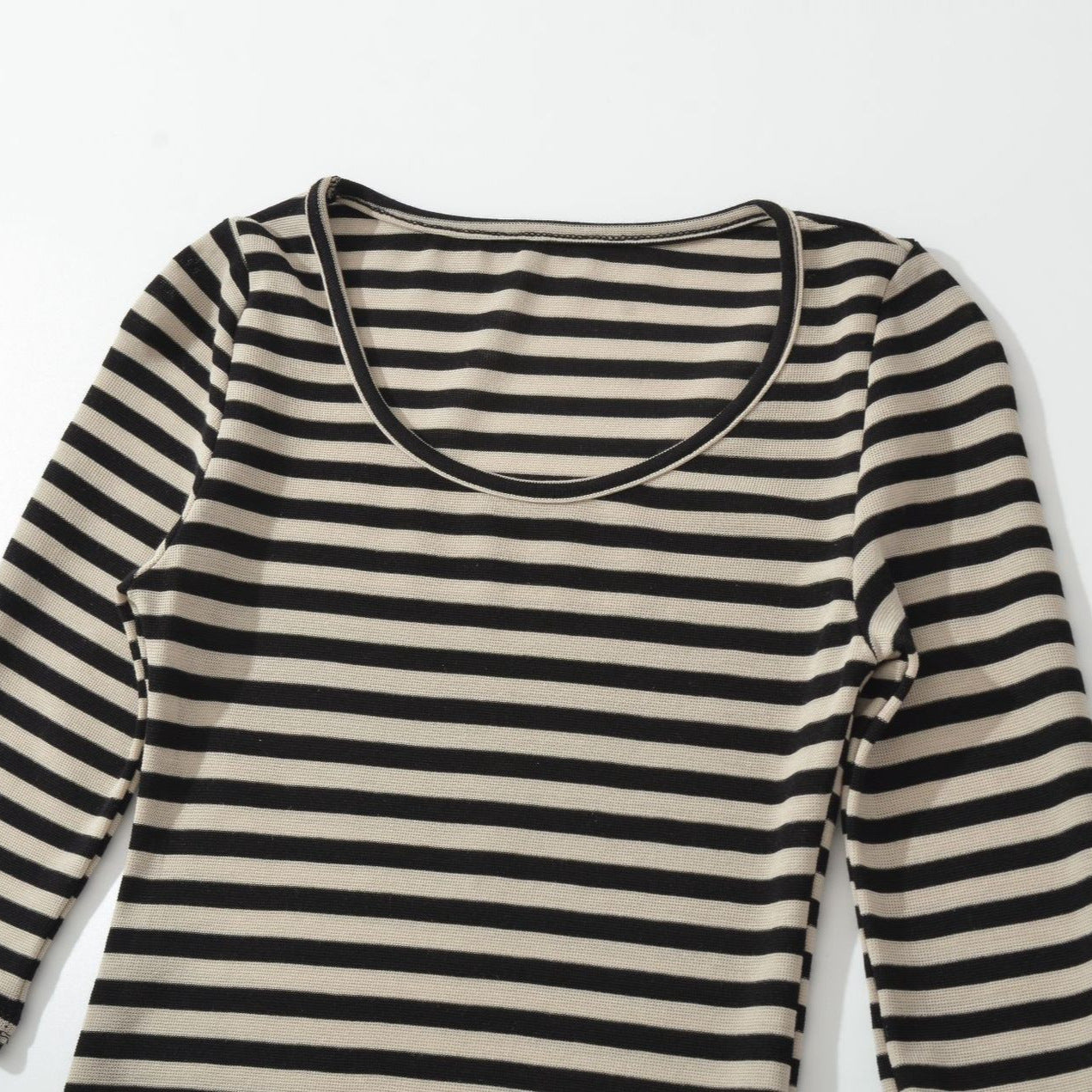 Form-fitting Long-sleeve Stretch Striped T-shirt Jumpsuit With A Deep U-neck