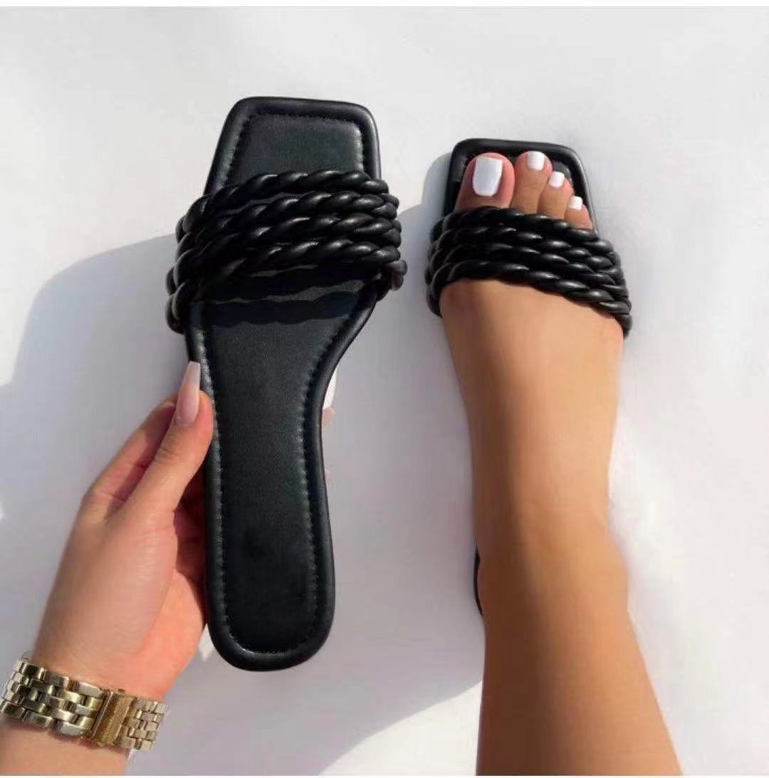 Ladies Go Out Wearing Candy-colored Party Slippers