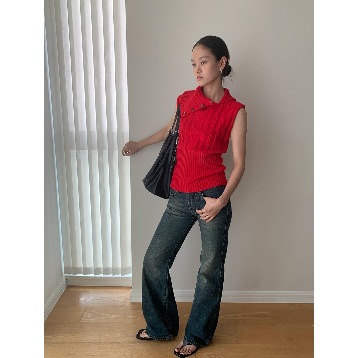 Turtleneck Sleeveless Knit Top With A Turn-down Collar Slim-fit Sweater