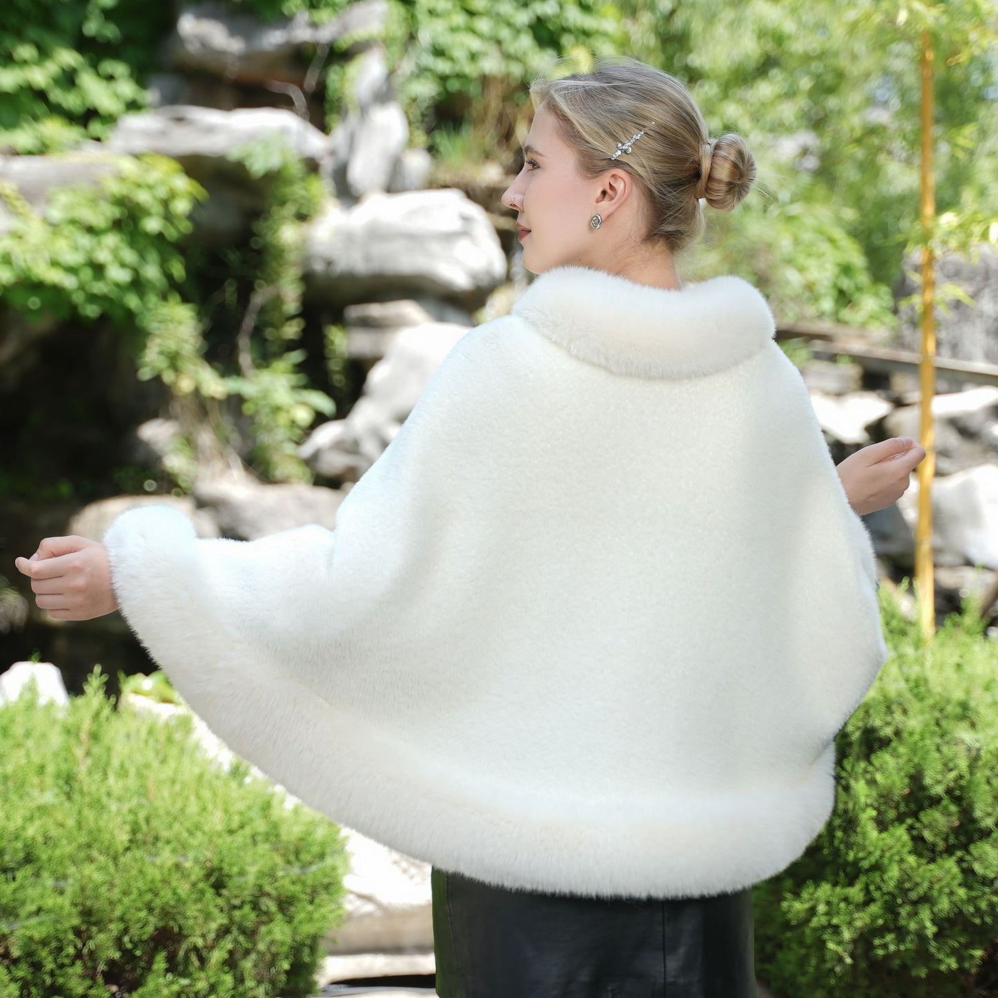 White Fur Cardigan Cape Cloak Plush Collar Inverness