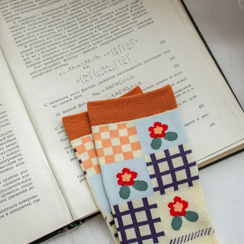 Female Ins Trend Retro Tube Socks College Style