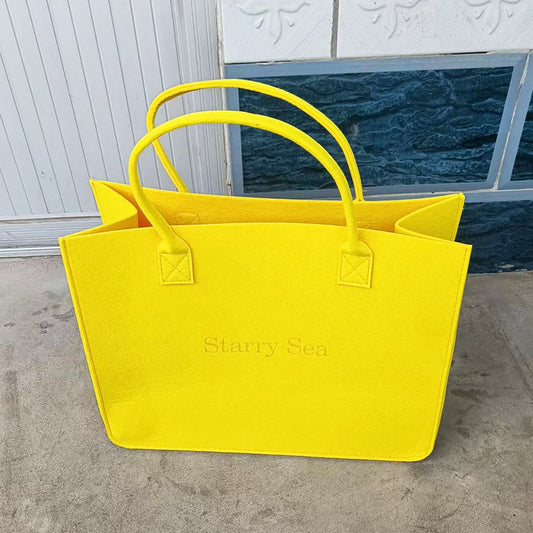 Simple And Versatile Large Capacity One Shoulder Letter Felt Bag