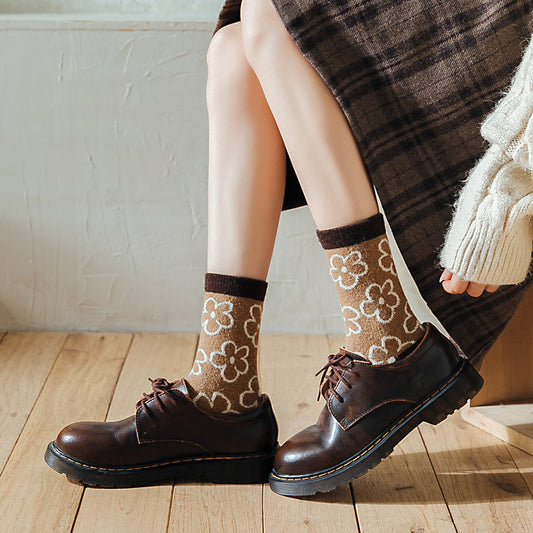 Chocolate Bear All-Match Niche Design Mid-Calf Socks