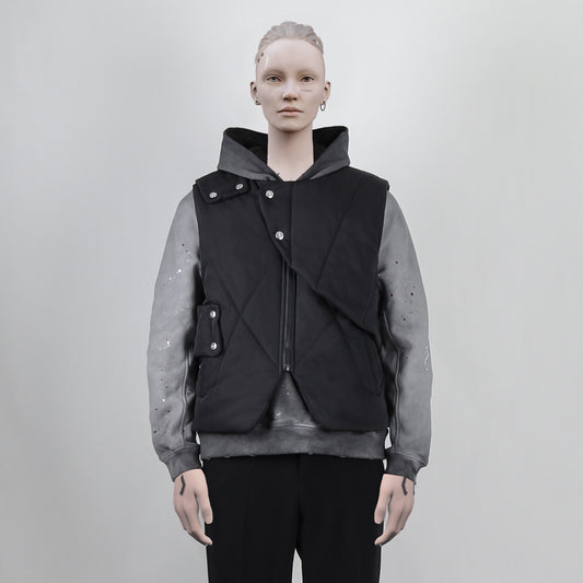 Irregularly Deconstructed Nylon Buckle Cotton Horse
