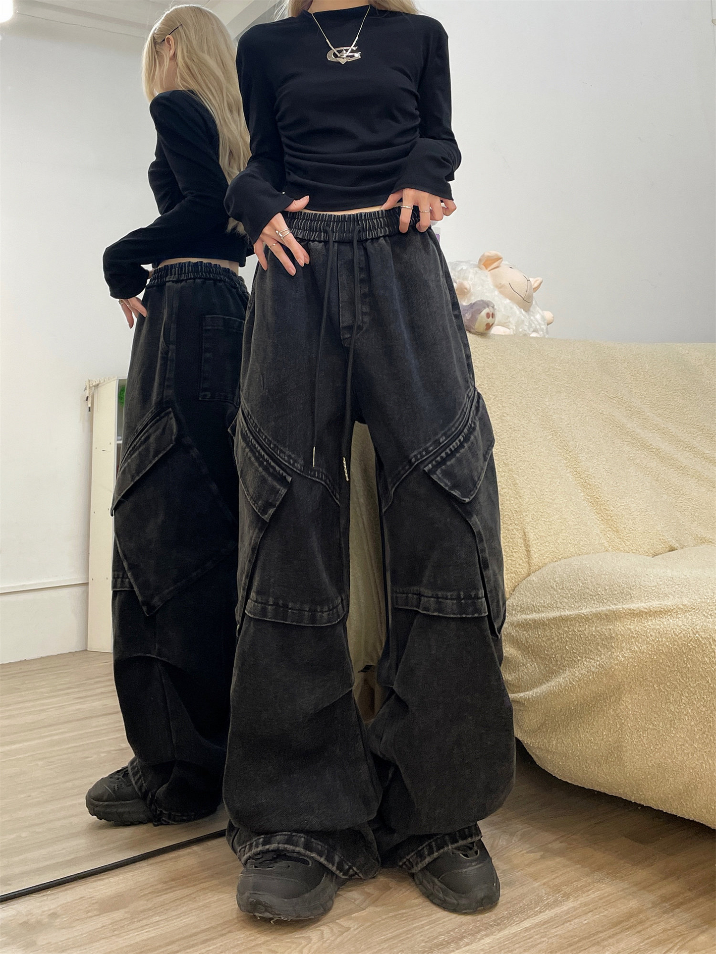 New Womens American Style Retro Workwear Jeans With A Thick Wide Leg Design