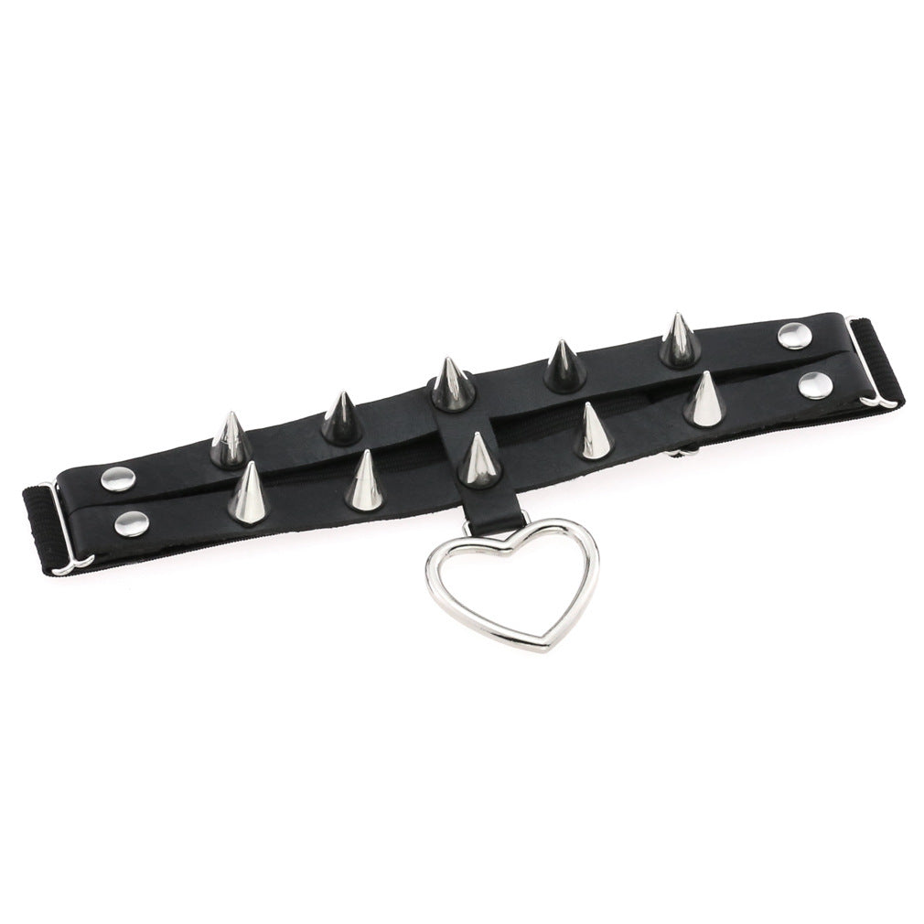 Double Row Spike Rivet Peach Heart Pendant Leg Ring