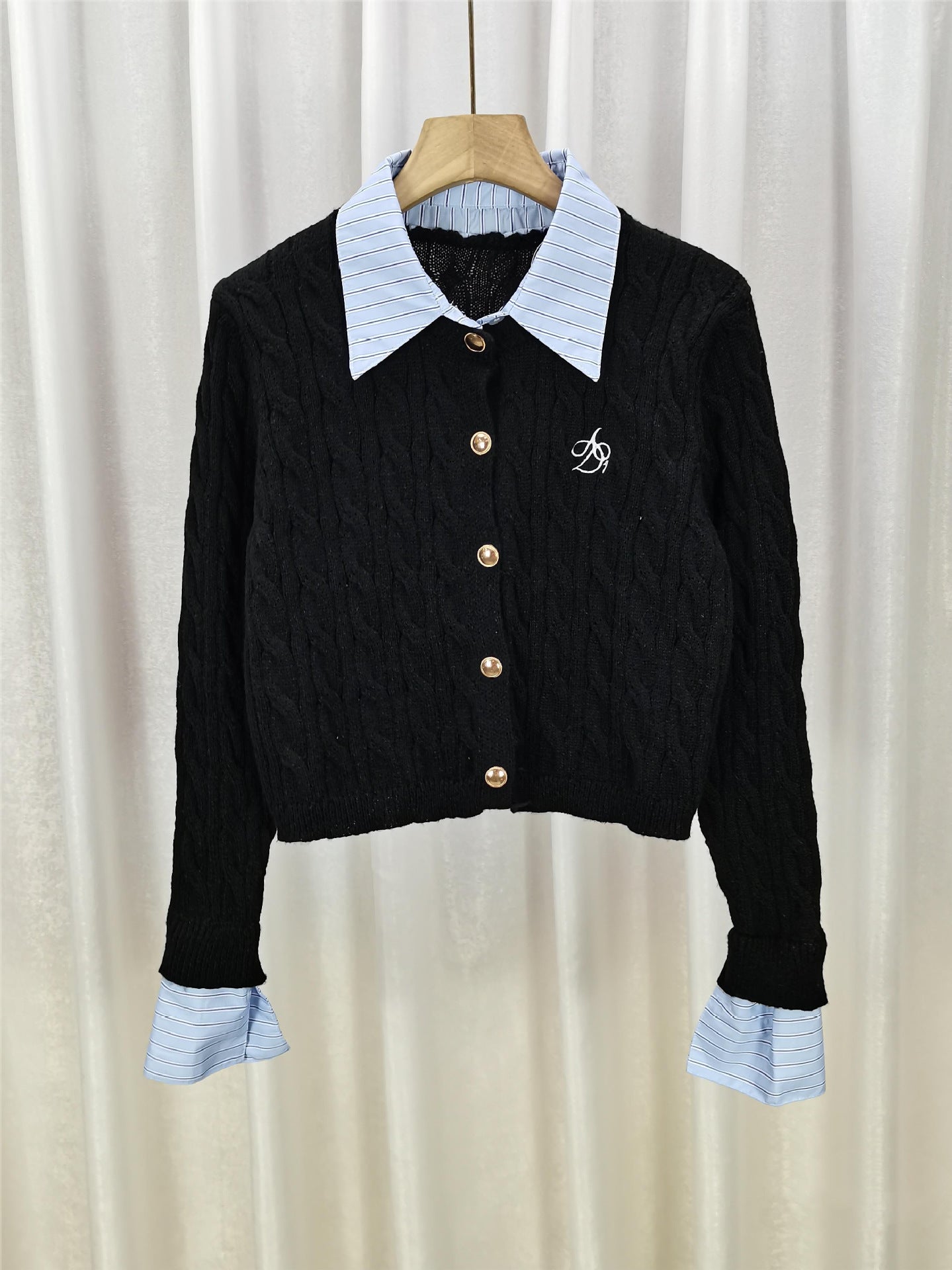Short Knitted Women's Embroidery Preppy Style Cardigan Top