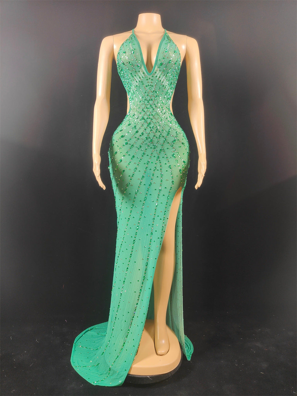 New Elegant Celebrity-Style Party Slip Dress With A Deep V-Neck And Sparkling Rhinestones