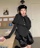 Kappe med kvaster, yderfrakke, dragt, yngre, slim-fit, slankende sweaterbluse