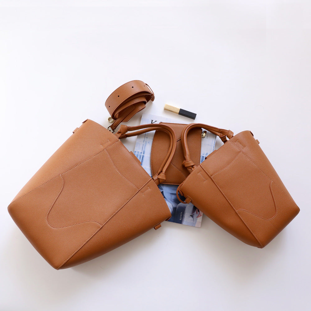 Cowhide Shoulder Bag With Niche Design And Large Capacity