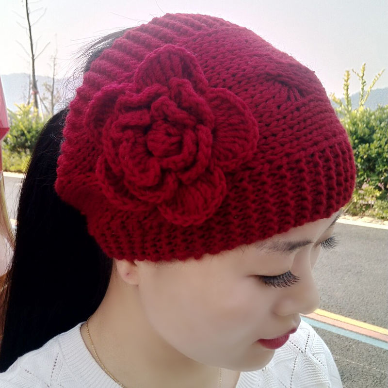 Women's Beanie Windproof Belt Fashion Warm Flower Headgear