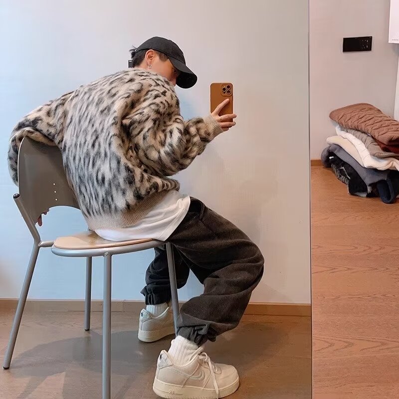 Retro Contrast Color Leopard-print Sweater Warm Boys