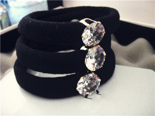 Water Drill String Zircon Black Leather Rib