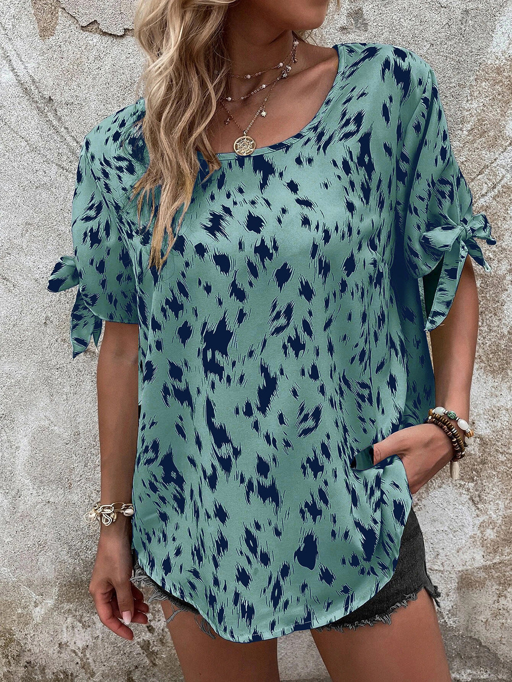 Round Neck Lace Up Leopard Print Women's Blouse Temperament Leisure Top