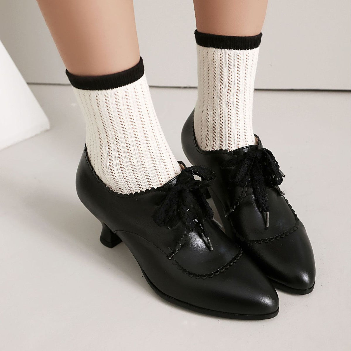 Fashionable High-Heel Plus-Size Embossed Floral Lace-Up Pointed-Toe Womens Pumps