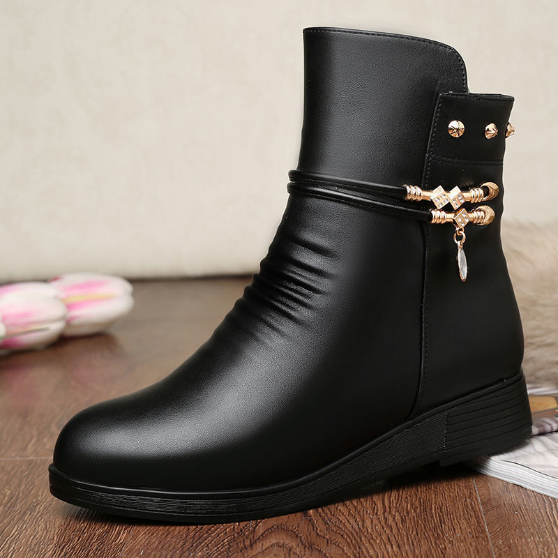 Women's Autumn And Winter Mother Cotton Shoes Boots Soft Sole