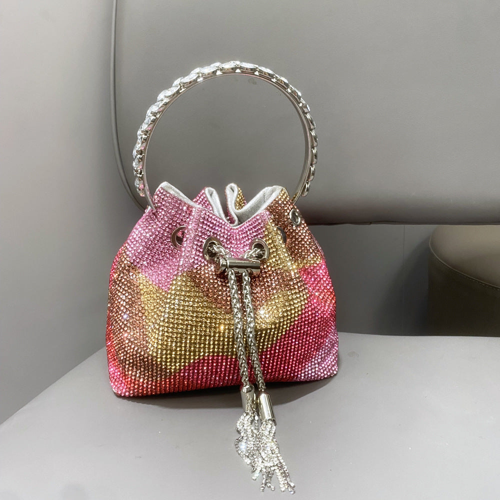 Taske med diamanter, håndtag og skulderrem/crossbody-strop