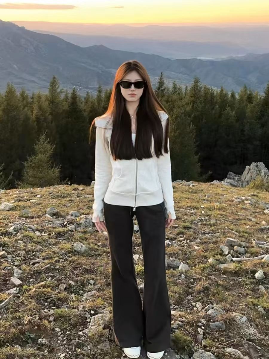 With Finger Buckle Hooded Slim Fit Waist Trimming Coat Zipper Cardigan Sweater