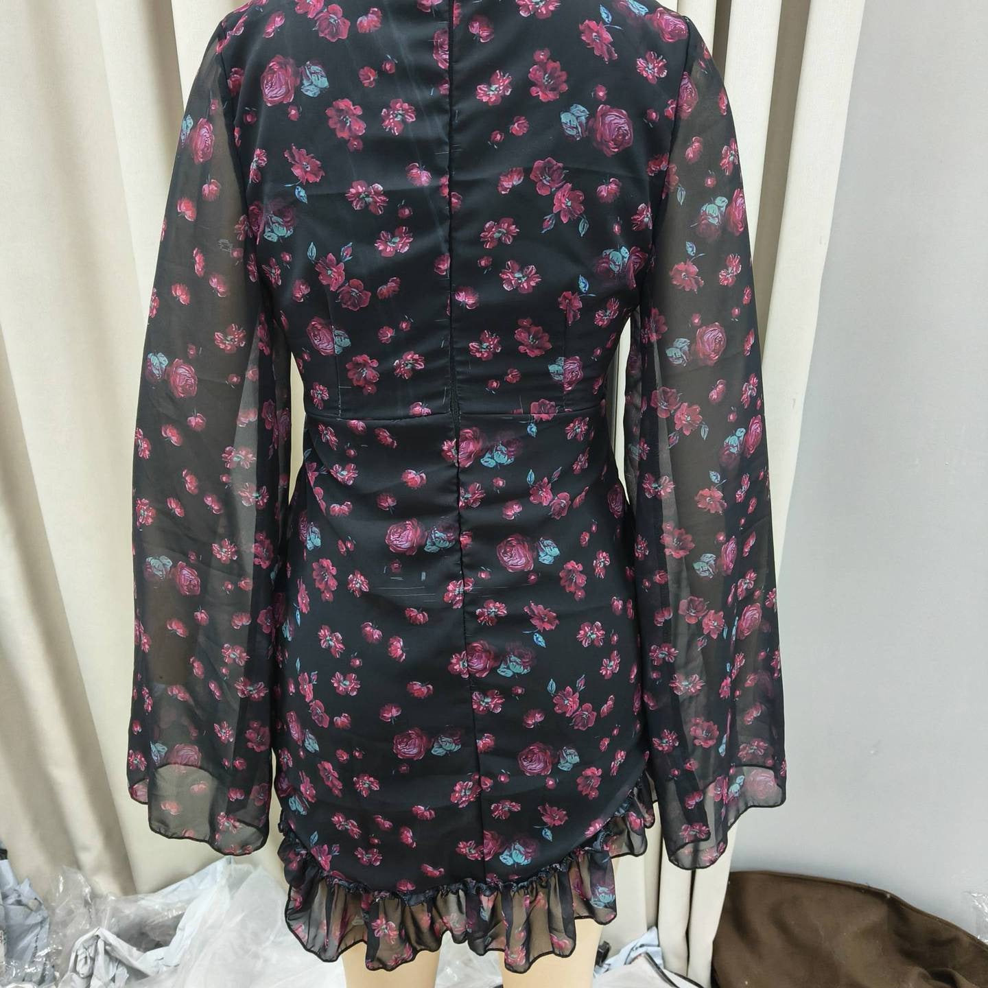 Stylish Printed Deep-V-neck Dress With An Elegant Sophisticated Vibe