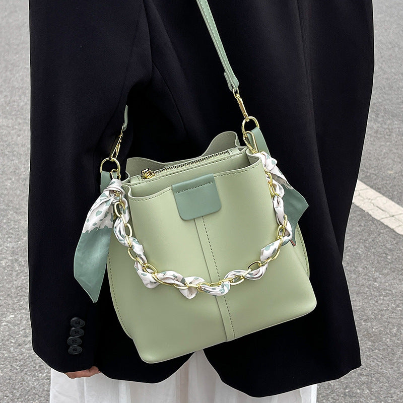 Enkle Håndtasker til Kvinder Skuldertaske Spandtaske Kæde Mode Tekstureret Messenger Bag