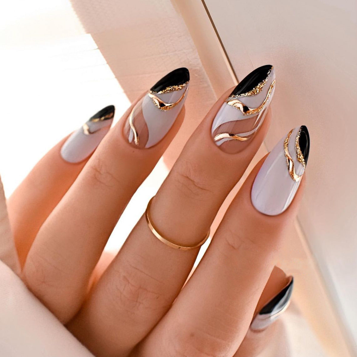 Golden Ripples Almond-shaped French Edge Nail Sticker