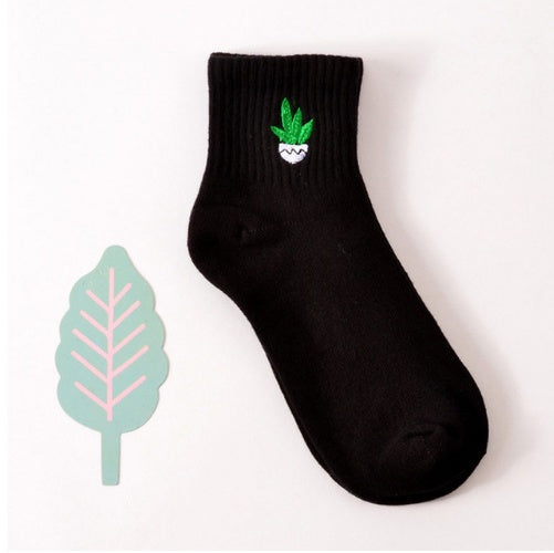 Japanese and Korean Harajuku Cartoon Embroidered Socks Creative Men and Women Couple Socks Cotton Socks