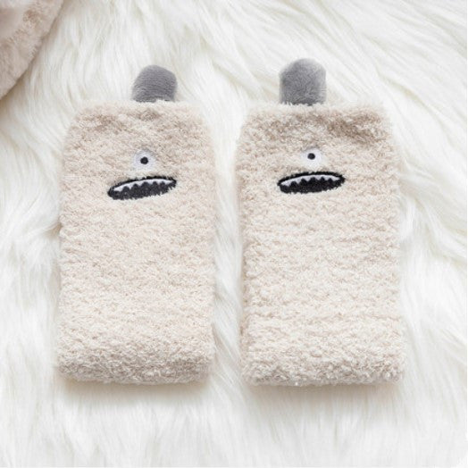Three-dimensional ear embroidery snow socks