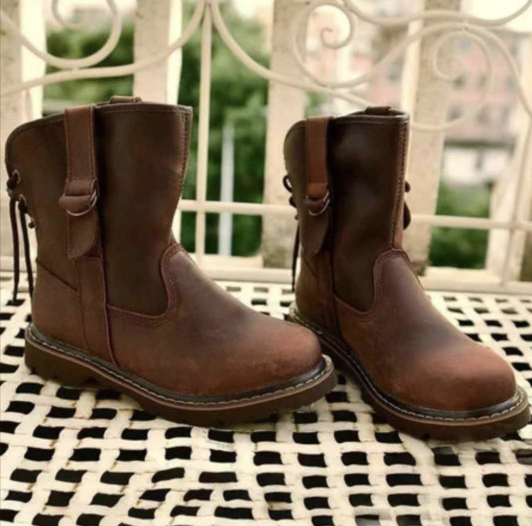 Girls' Large Ankle Boots With Short Straps