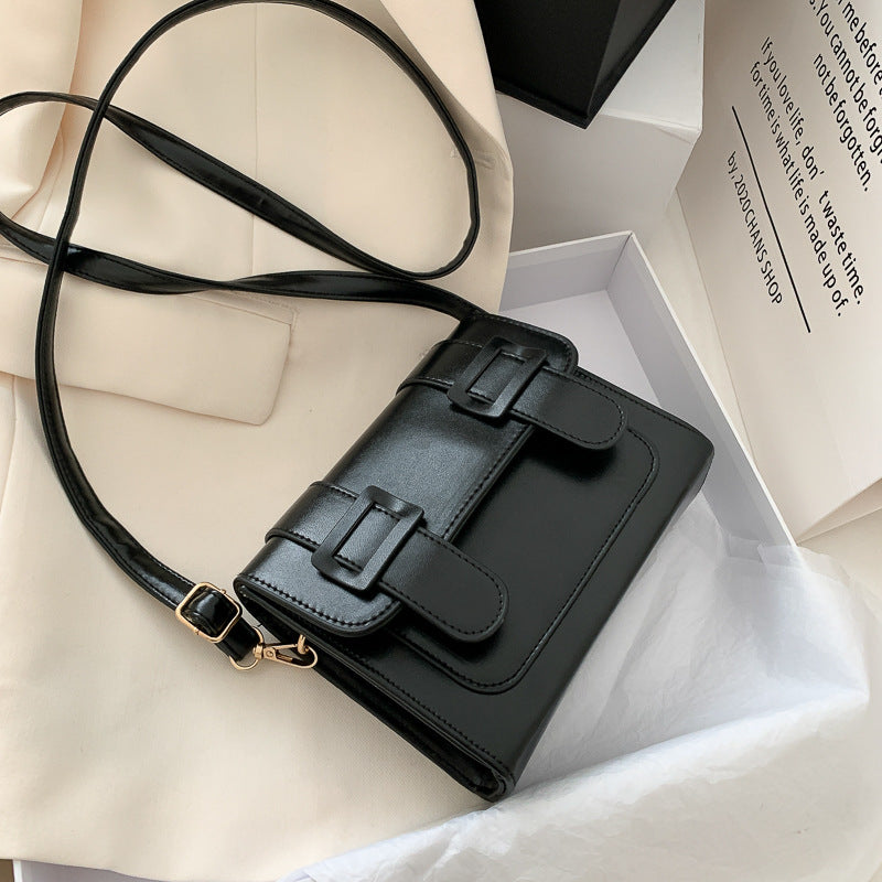 Hand-held chain shoulder fashion messenger bag