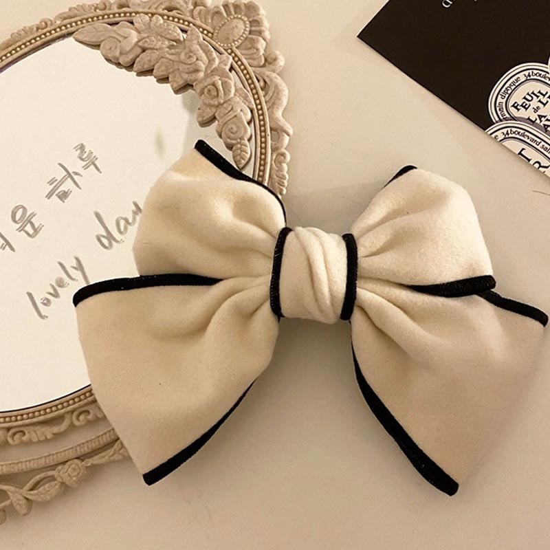 Little fragrance black and white bow hairpin
