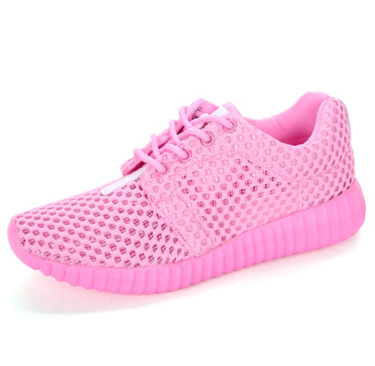 Breathable and comfortable sneakers for spring
