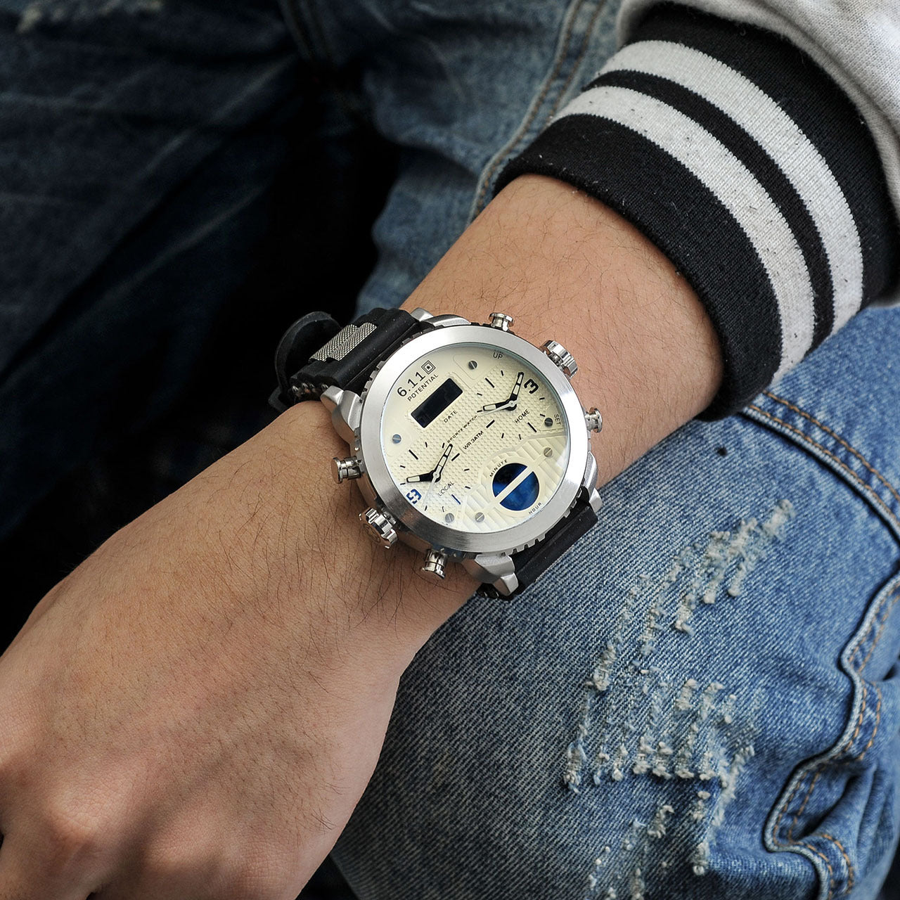 Men's watch with three movements
