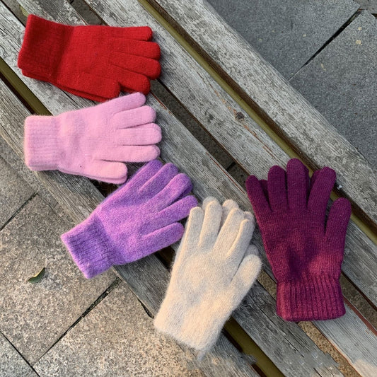 Warm cycling gloves for students
