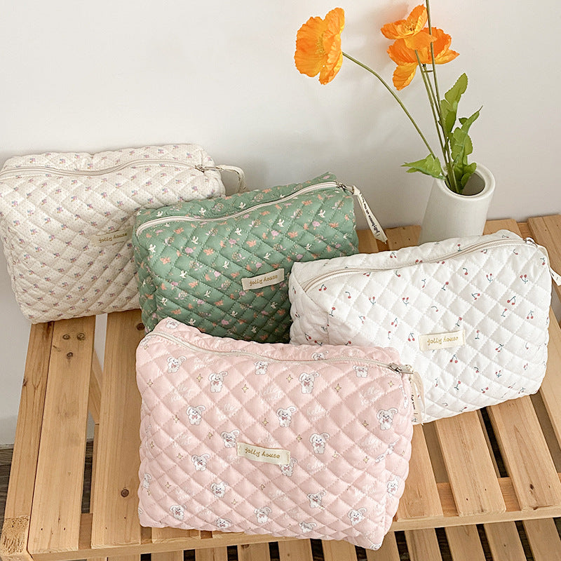 New Ins Cream Cute Gentle Cosmetic Bag Large Capacity Portable Quilting Wash Bag Liner Bag Women