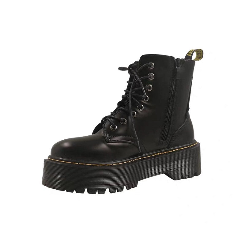 Web celebrity ankle boots are versatile