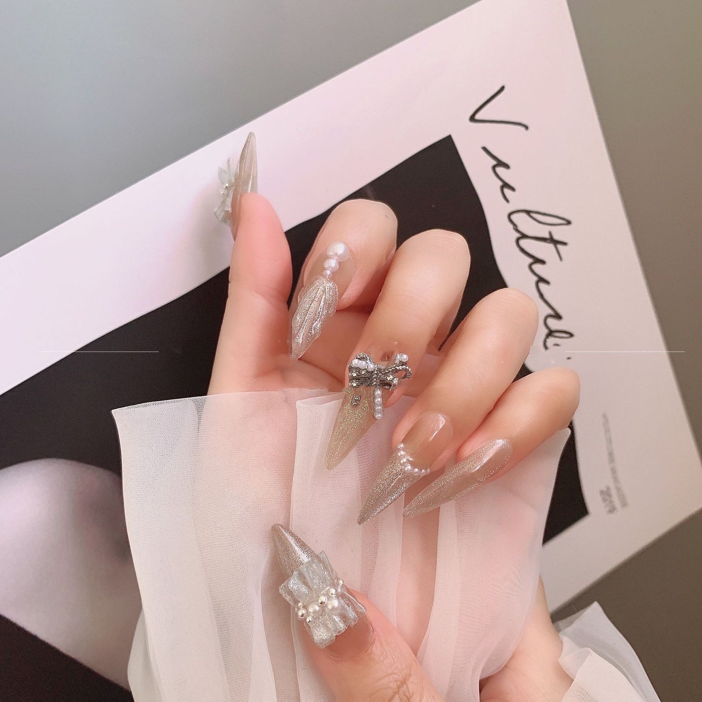 Light Luxury Fairy Skirt Hem White Nail Patch Pearl