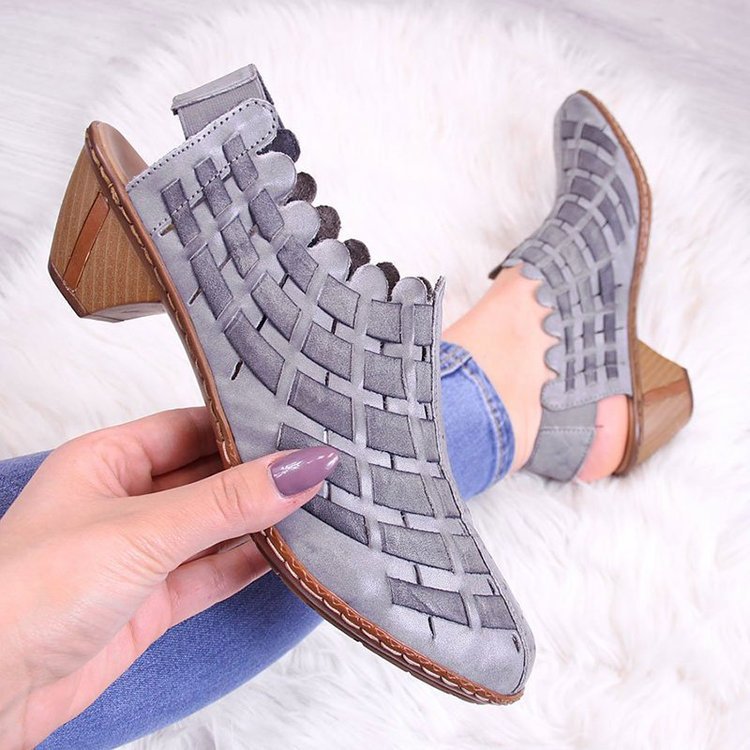Cross-knit low-heel chunky heel colorblock sandals